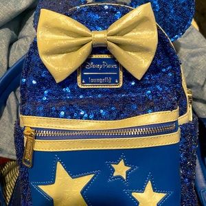 Loungefly Minnie mouse sequin Bookbag